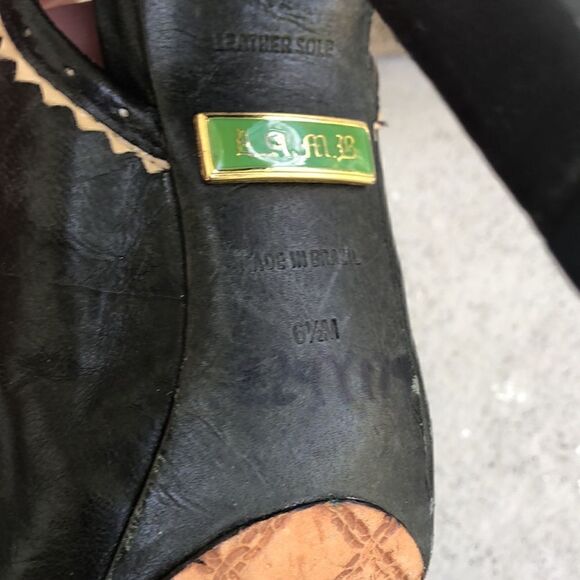 LAMB Heels  - Picture 8 of 8